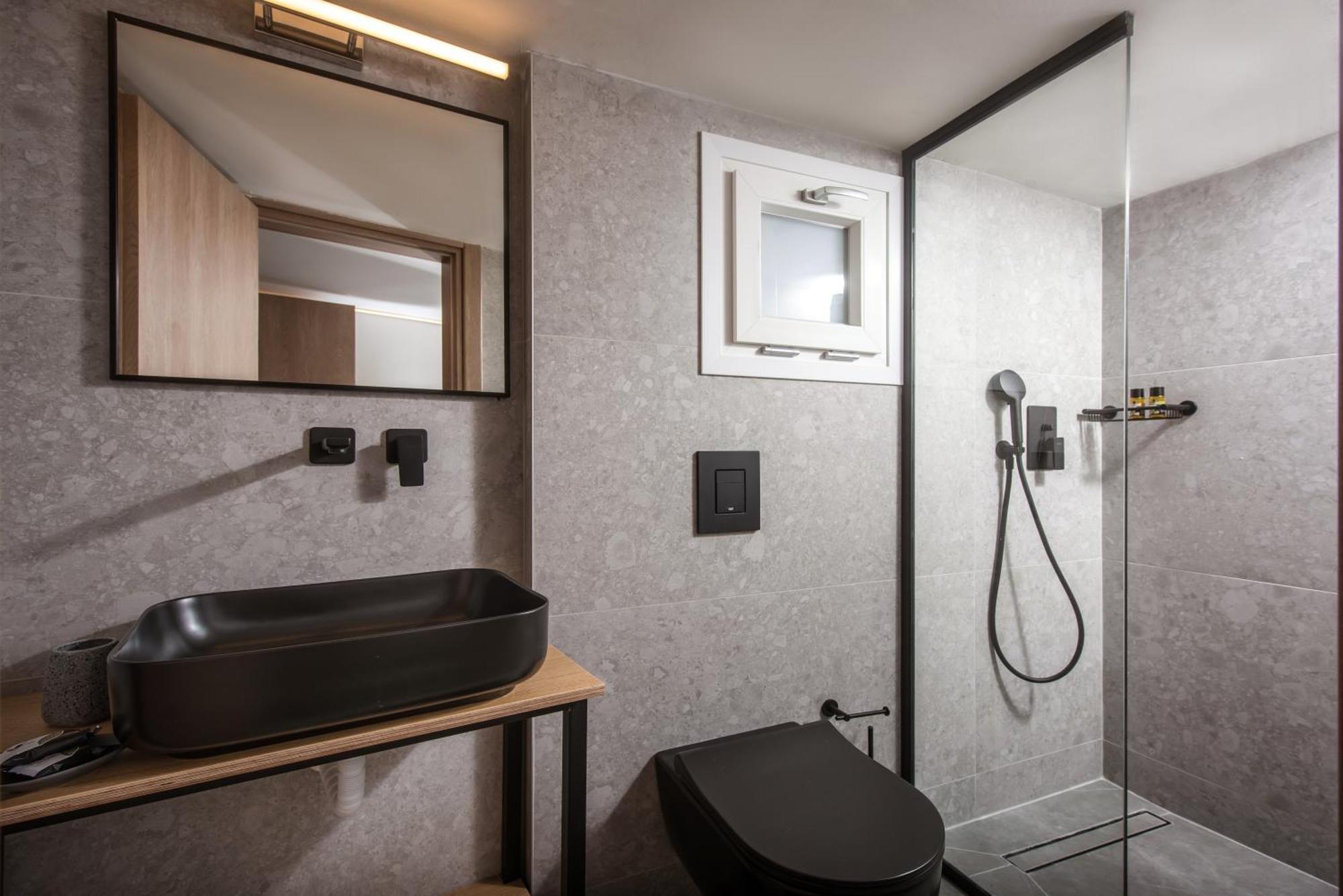 King'S Blue , Superior Downtown Loft , No Lift Apartment Heraklion  Bagian luar foto